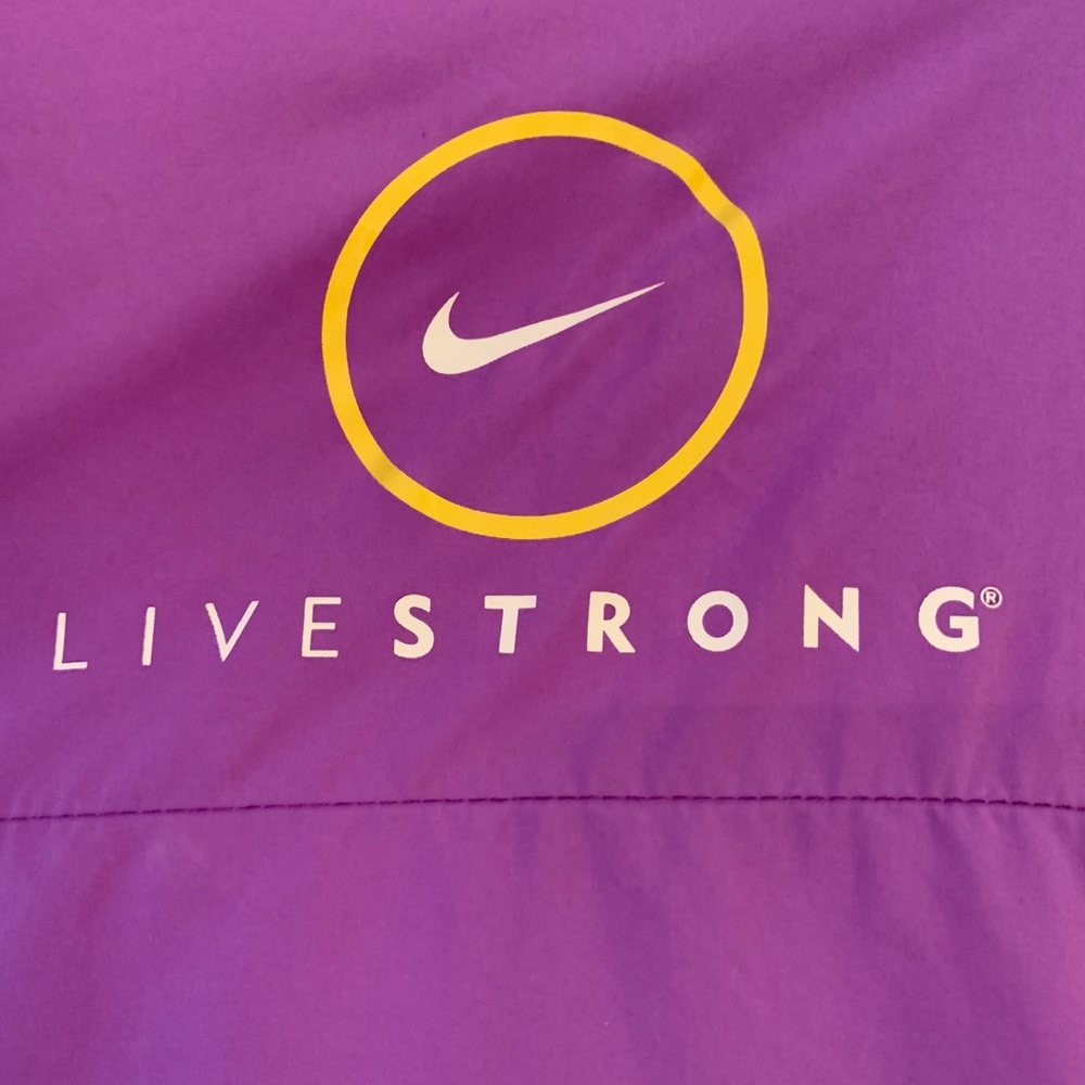 Live strong Nike windbreaker - Picture 2 of 4